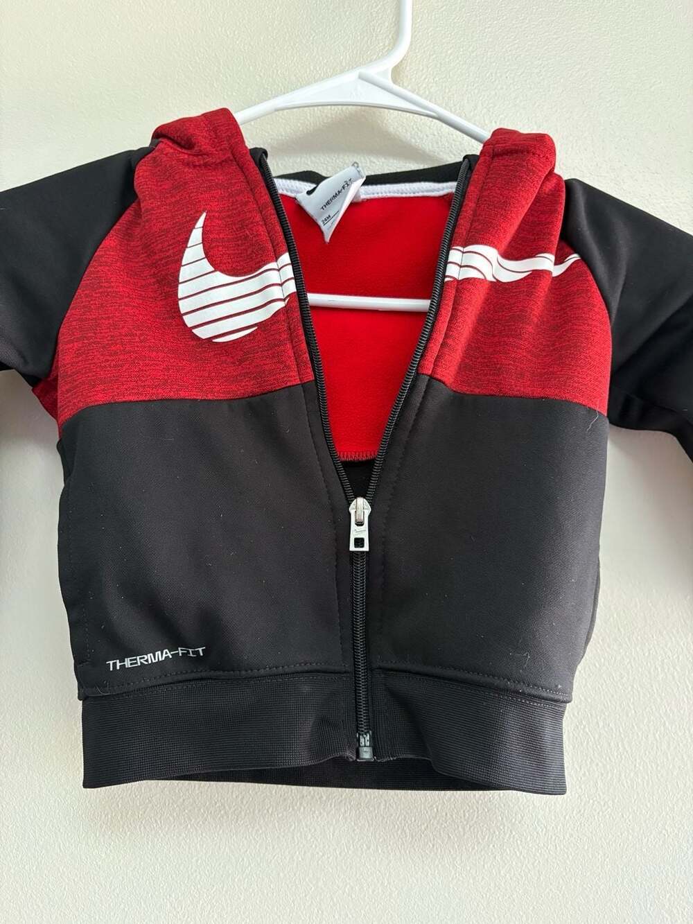 Nike Toddler Boys 24M Therma-FIT Colorblock Full-Zip Hoodie Black/Red